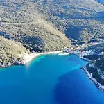 Nyaraló Old Fisherman's House W 3bd, Balcony And Terrace By The Sea *