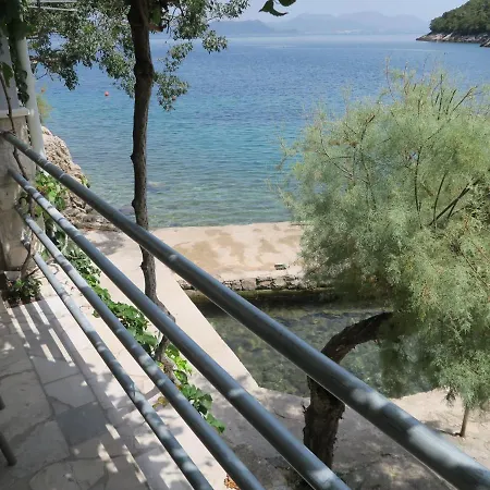 Old Fisherman's House W 3bd, Balcony And Terrace By The Sea *