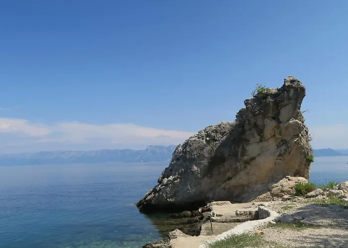 Old Fisherman's House W 3bd, Balcony And Terrace By The Sea Holiday home Oskorusno