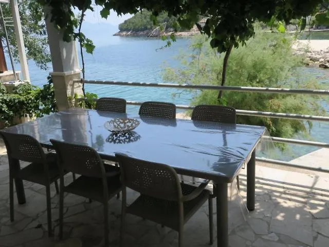 Old Fisherman's House W 3bd, Balcony And Terrace By The Sea 펜션 Oskorusno