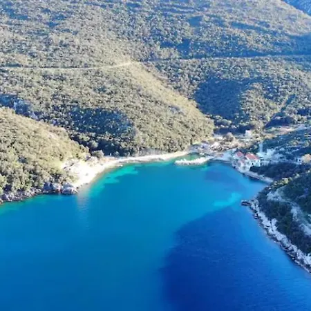 Дом отдыха Old Fisherman's House W 3bd, Balcony And Terrace By The Sea *