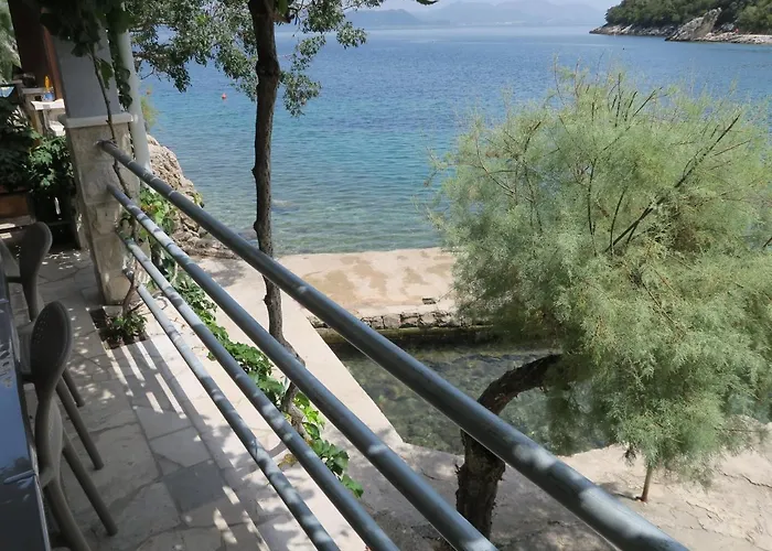 Old Fisherman's House W 3bd, Balcony And Terrace By The Sea *